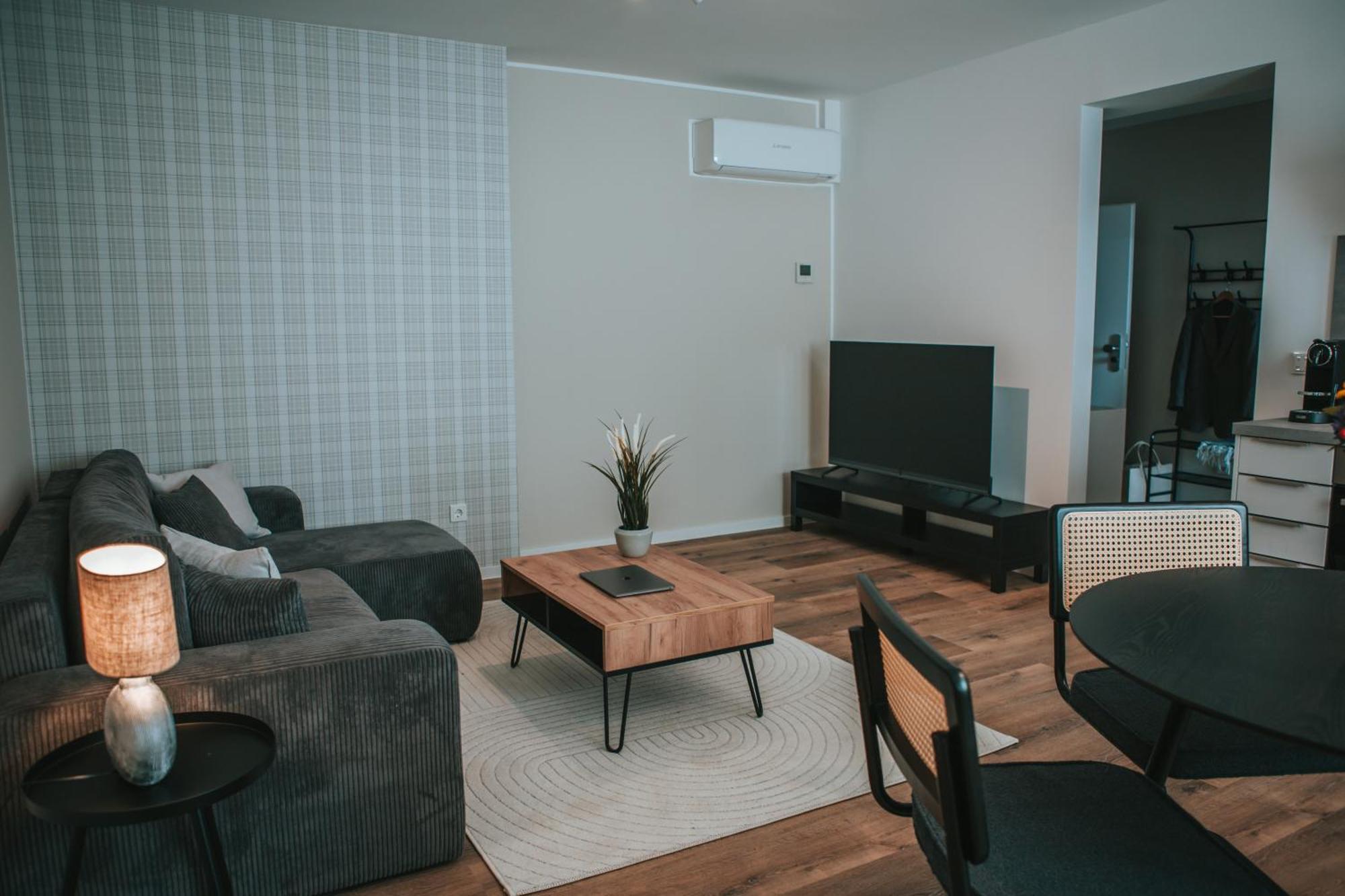 Wohnen Auf Zeit In Saarbruecken Apartamento Exterior foto